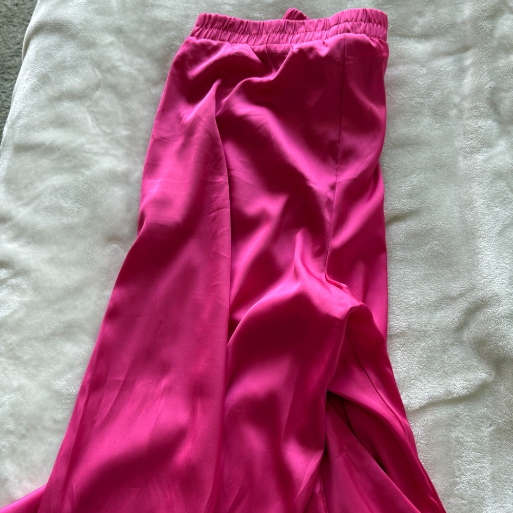 Polyester Pink Pants - Picture 3 of 3